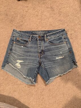 American Eagle Outfitters Women's Medium Blue Distressed Denim Shorts